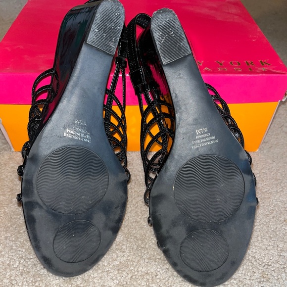 Strappy Black Wedges- New York Transit, size 8.5 - Picture 2 of 3